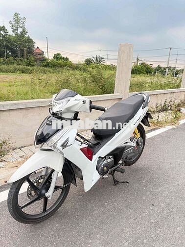 Honda Future Fi 2023 Trắng đỏ 21.000 km