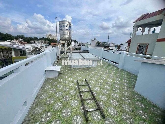 Mặt tiền rẻ quá, nhà 3 tầng nở hậu 6,3 x 24 mặt tiền Trung Mỹ Tây 03