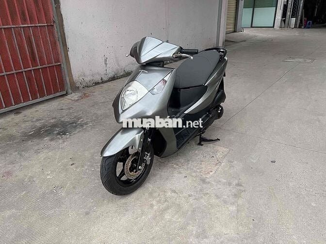 Cần bán 1 chiếc Honda Dylan 150 Xám