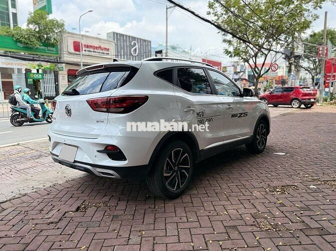MG ZS LUX 2025 Trắng 5.000 km
