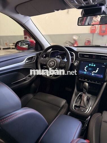 MG ZS LUX 2025 màu Đỏ 5.000 km