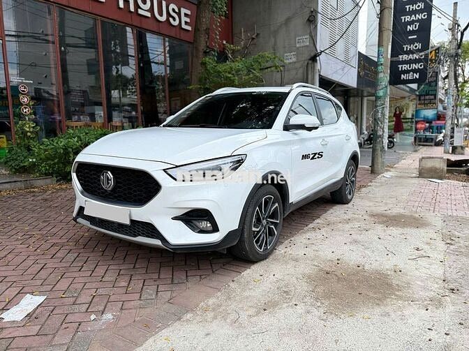 MG ZS LUX 2025 Trắng 5.000 km