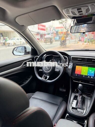 MG ZS LUX 2025 Trắng 5.000 km