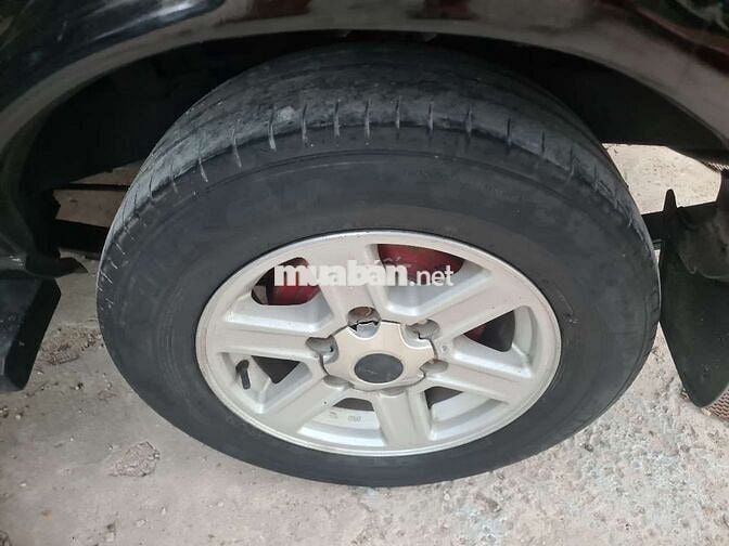 Isuzu Hi Lander 2005 Dầu Sàn Đen