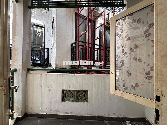 Thang Máy - Hầm Xe - Bảo Vệ - 1PN - Tách Bếp - Balcon - Nguyễn Trãi Q1