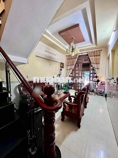 định cư mỹ giảm gấp 15 tỷ còn 10.9 tỷ nhà mt ht 8.5x24m cực ngon