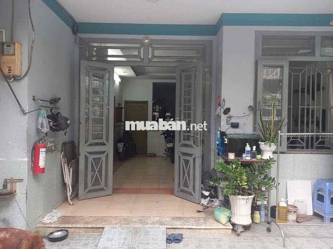 chính chủ cần bán gấp căn nhà đang sd 140m2,