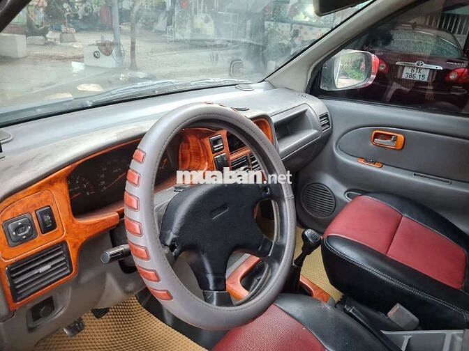 Isuzu Hi Lander 2005 Dầu Sàn Đen