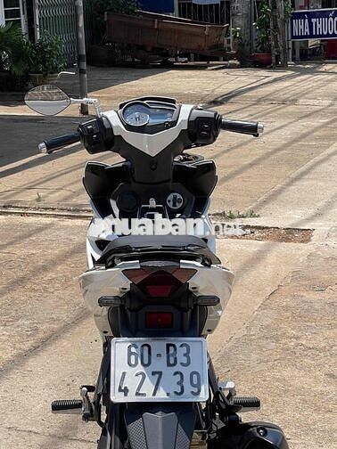Yamaha Exciter 150 Trắng Đỏ Đen