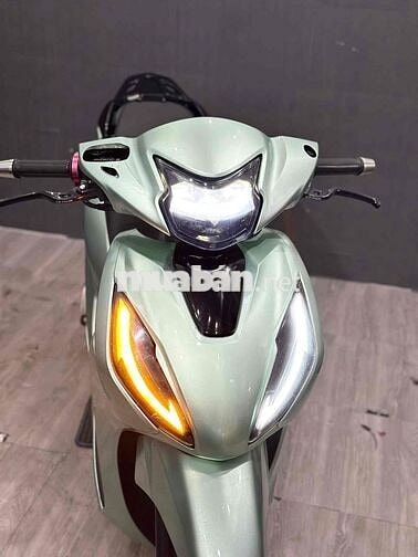 Honda Vision Xanh bạc hà