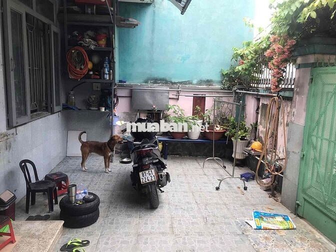 chính chủ cần bán gấp căn nhà đang sd 140m2,