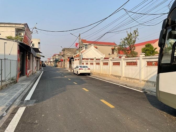 Bán lô góc 116m2, trục chính kinh doanh Đình Trung, Thư Lâm, giáp KCN