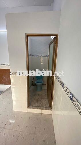 Nhà nguyên căn, HXH, điện nước chính thức, có máy lạnh, ko chung chủ