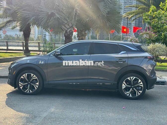 VinFast VF6 2023 màu Xám ODO 58.000Km còn free sạc