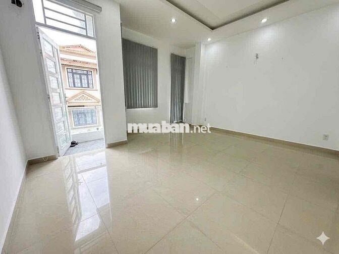 Phòng trọ Đầm Sen rộng, siêu thoáng