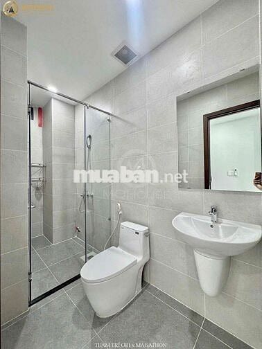 1PN BAN CÔNG TRẦN QUANG KHẢI QUẬN 1 NỘI THẤT LUXURY TIỆN ĐI TRUNG TÂM