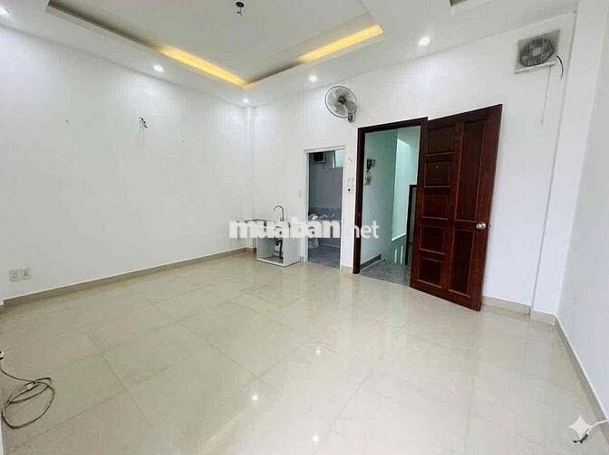 Phòng trọ Đầm Sen rộng, siêu thoáng