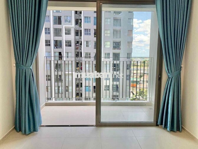 2PN có bancon Full nội thất 11 triệu / Cơ bản 8 triệu View Hồ bơi chil