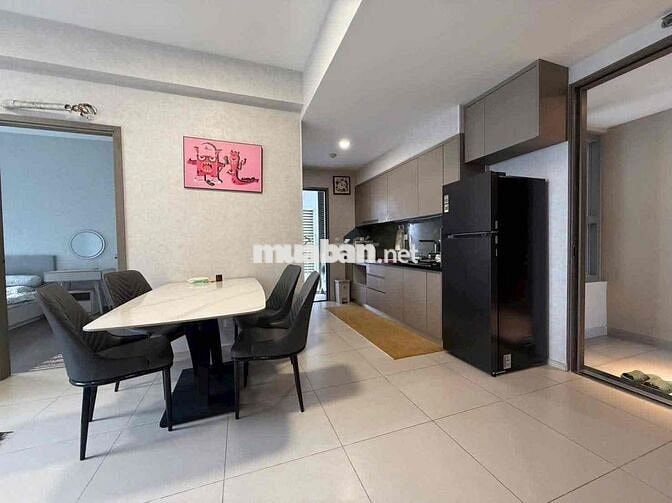 2PN có bancon Full nội thất 11 triệu / Cơ bản 8 triệu View Hồ bơi chil