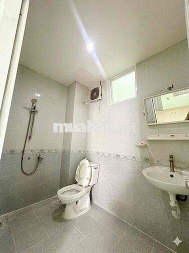 Phòng trọ Đầm Sen rộng, siêu thoáng