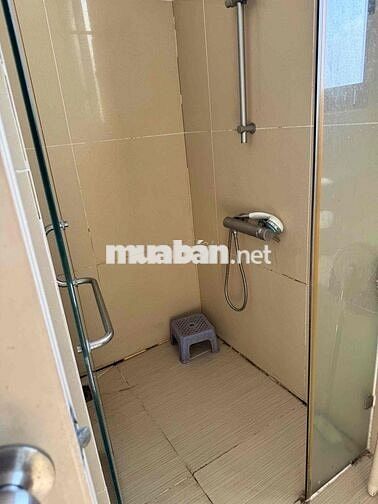 Cho thuê gấp 1 phòng thoáng mát ở chung cư Đức Khải quận 7