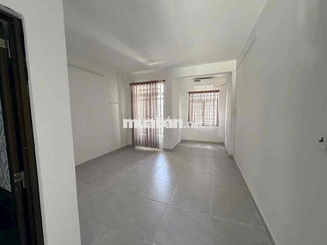 Nhà Cho Thuê Hẻm Xe Hơi Nguyễn Hữu Tiến.DT:4m X 20m Trệt lửng 2PN 2WC