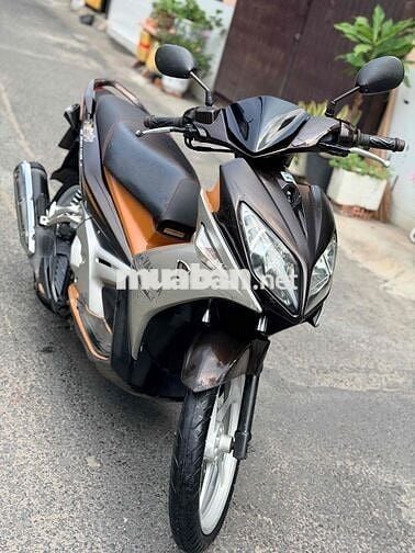 Yamaha Nouvo 4 màu Nâu