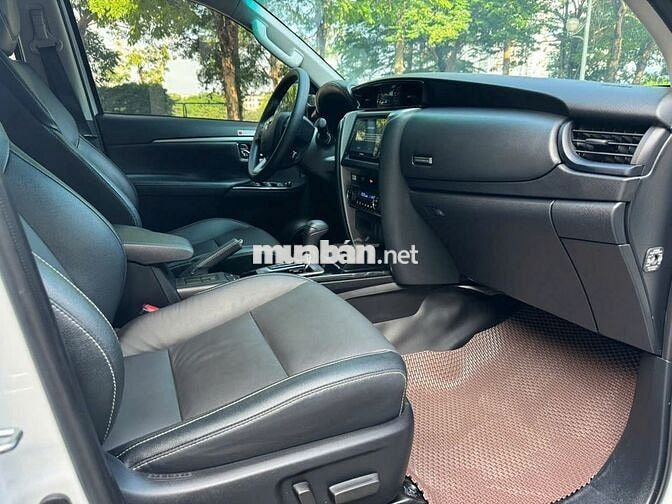 Toyota Fortuner 2025 2.4AT 4x2 30000 km