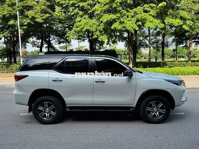 Toyota Fortuner 2025 2.4AT 4x2 30000 km