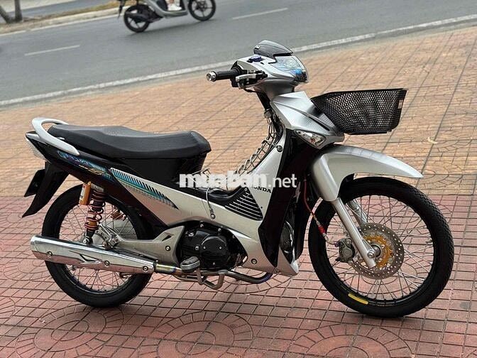Fu neo Fi 208 dọn Wave i biển 67