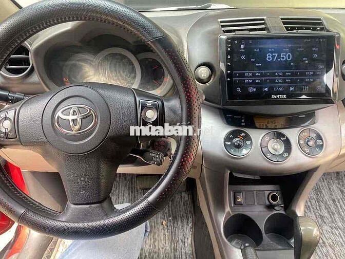 Toyota RAV4 20*** km