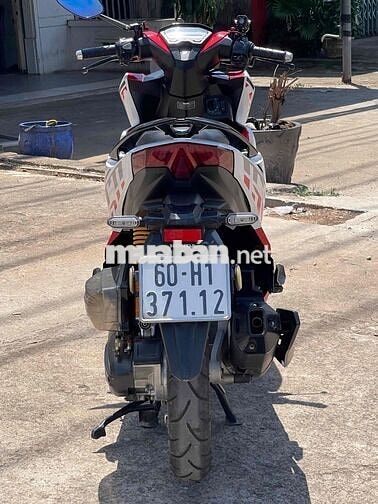 Honda Vario 150 Trắng đỏ Đã qua sử dụng