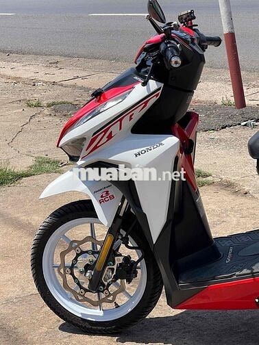 Honda Vario 150 Trắng đỏ Đã qua sử dụng