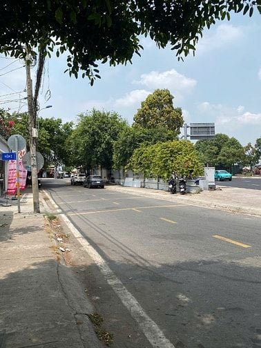 Bán nhà mặt tiền Phạm Văn Đồng 7,9 tỷ (TL), Ngang 5m, Gần chợ Thủ Đức!