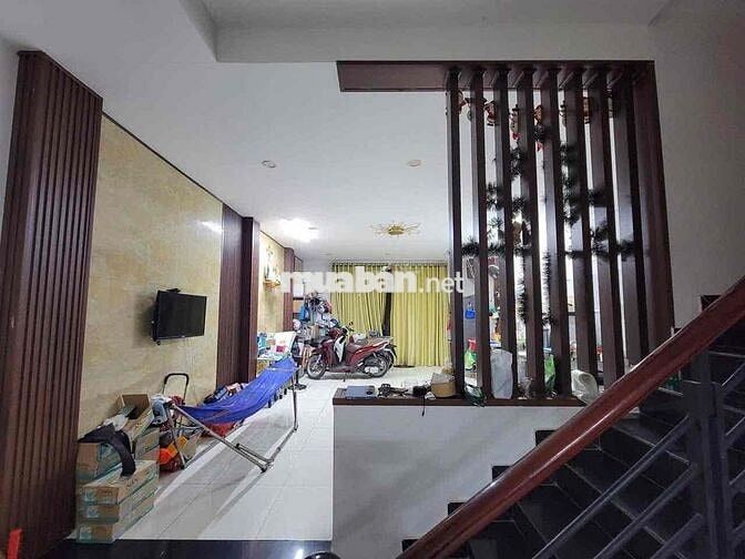 Cho thuê nhà nguyên căn Hẻm ô tô rộng rãi 3 pn giá 14,5 tr