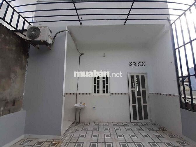 Nhà 2 lầu 3 phòng ngủ, 2 tolet khu vietsing