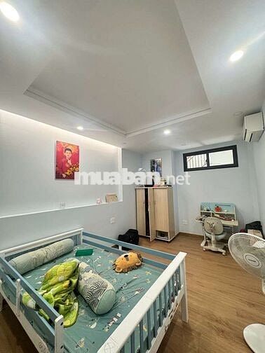 Nhà 5 Lầu Ngay Goo Dĩ An, Mặt Tiền Đường GS2, Dĩ An