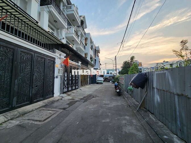 NHÀ ĐẸP HẺM XE HƠI ĐƯỜNG HIỆP BÌNH