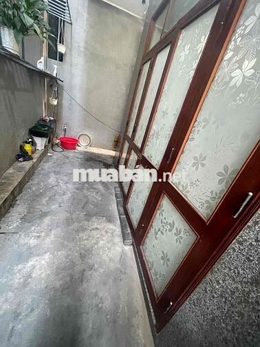 nhà 3 tầng kiệt 520 Núi Thành dt 60m2