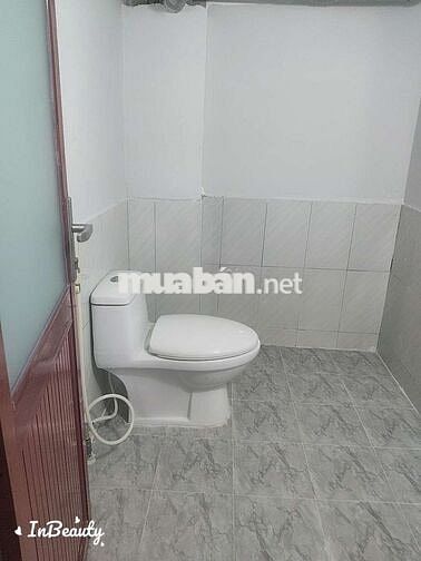 nhà 2 phòng ngủ 2 tollet.cuối đường liên khu 4-5