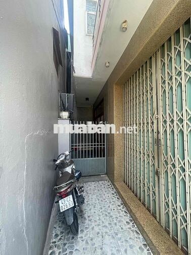nhà 3 tầng kiệt 520 Núi Thành dt 60m2