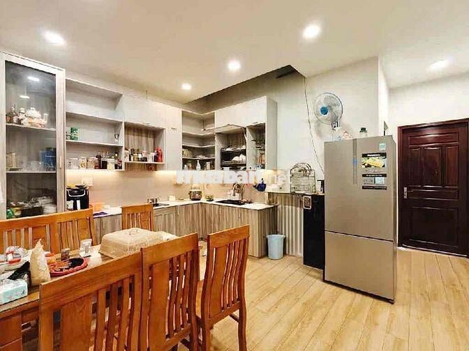 TÂN KỲ TÂN QUÝ - 100M2 3 TẦNG - HẺM XE HƠI - NHÀ ĐẸP BÁN NGAY