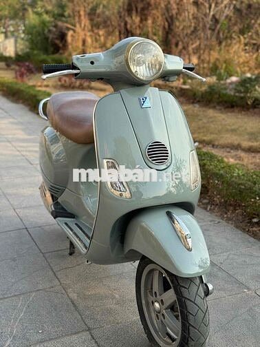 Piaggio Vespa Xám Cổ điển chạy êm, tiết kiệm xăng