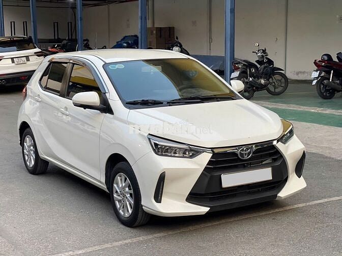 Toyota Wigo 1.2 AT 2024 Trắng 30.000 Km