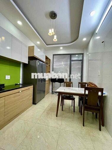 Nhà hẻm xe hơi tới cửa, nở hậu, 5PN _ Ở , Cho thuê CHDV, VPCTY.