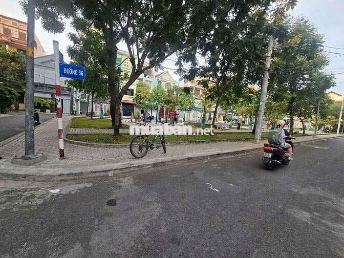 Cho thuê phòng 2tr6 quận 7 có máy lạnh,  gác lửng, tầng trệt