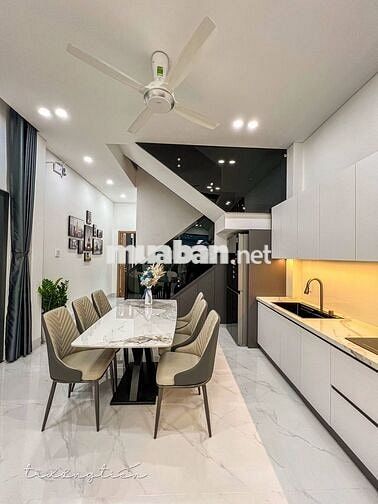 Nhà Mặt Tiền Đường Số 5,phường Hòa Phú Bình Dương 820tr/100m2,sổ riêng