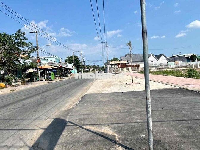 Cần bán gấp 5 nền đất Đường Hoàng Phan Thái, cách chợ bình chánh 600m