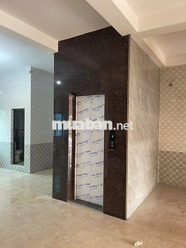 Cho thuê nhà riêng tại Song Phương, 120m2, 6 tầng, chính chủ