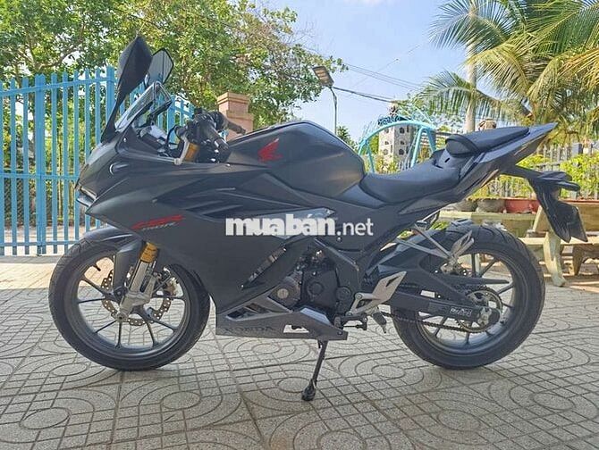Honda CBR150R 2022 Đen 8000 km